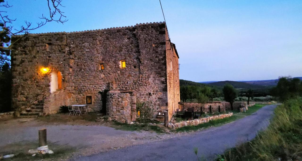 El Castell De Seguero Lägenhet Beuda Exteriör bild